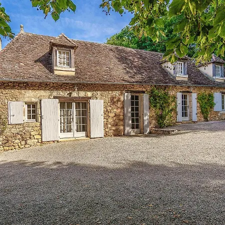 בית נופש Sprawling Mansion In Aquitaine With Swimming Pool *
